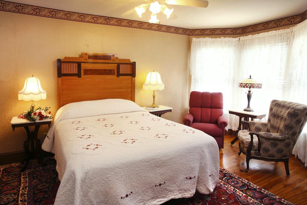 Albert Stevens Inn Cape May Room photo